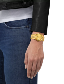 Simulation of the watch Tissot PRX Powermatic 80 35mm on a wrist