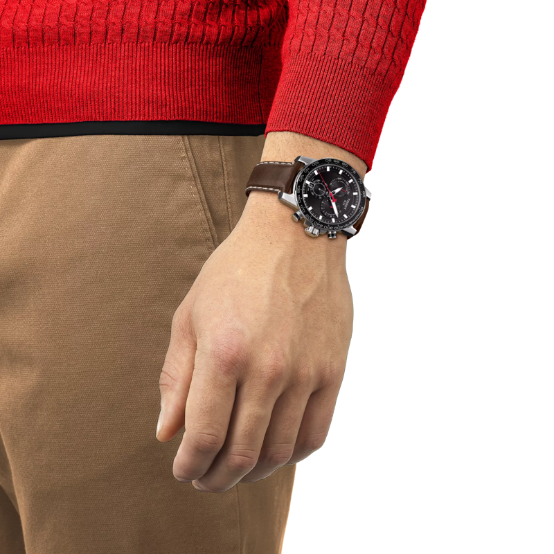 Simulation de la montre Tissot Supersport Chrono sur un poignet