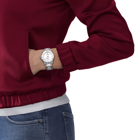 Simulation of the watch Tissot Seastar 1000 36mm on a wrist