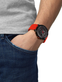 Simulación del reloj Tissot T-Race Cycling Vuelta 2023 en la muñeca