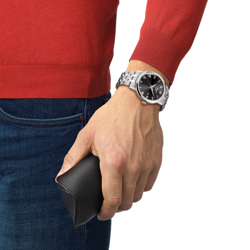 Simulación del reloj Tissot Classic Dream en la muñeca