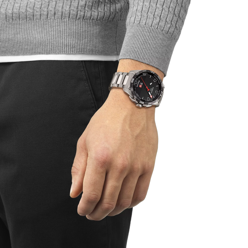 Simulation of the watch TISSOT T-タッチ コネクト ソーラー on a wrist