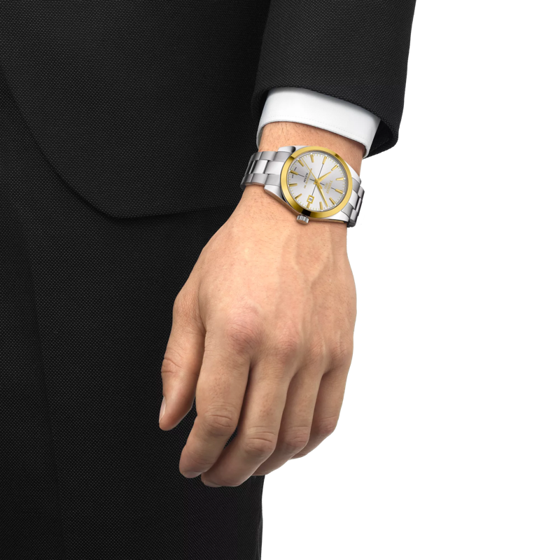 Simulation of the watch Tissot Gentleman Powermatic 80 Silicium 18K Massivgoldlünette on a wrist