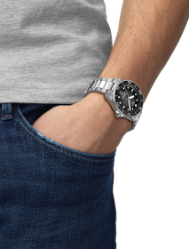 Simulation of the watch Tissot Seastar 1000 Powermatic 80 40mm on a wrist