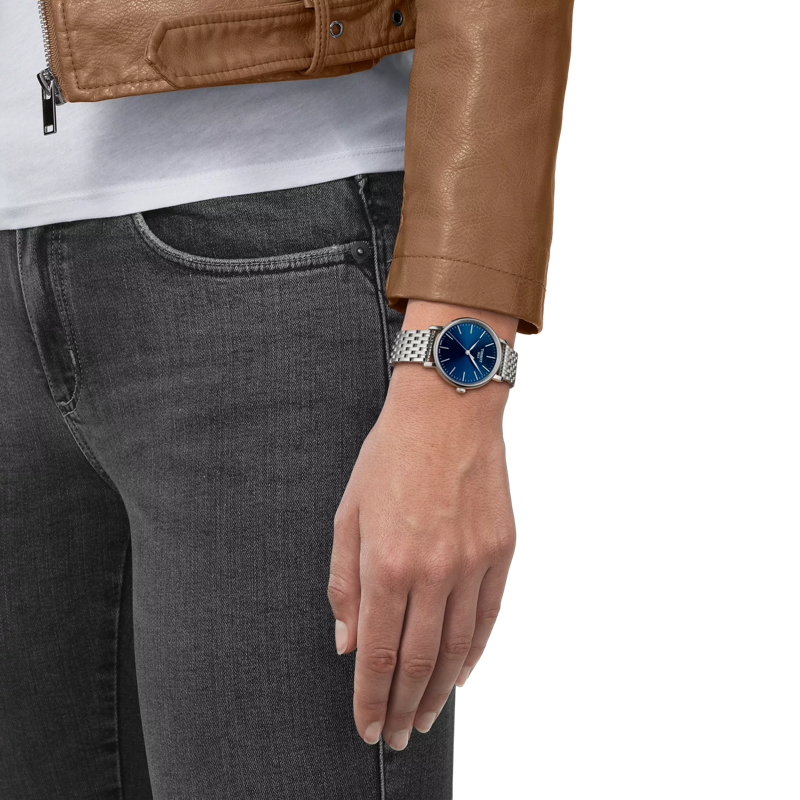 Simulation of the watch Tissot Everytime 34mm on a wrist
