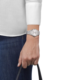 Simulation of the watch Tissot 杜魯爾系列自動款34mm on a wrist