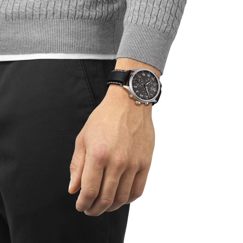 Simulation of the watch Tissot Chrono XL on a wrist