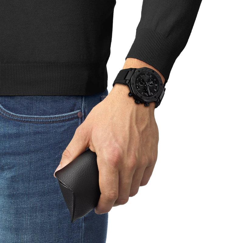 Simulación del reloj Tissot T-Race Quartz Chronograph en la muñeca