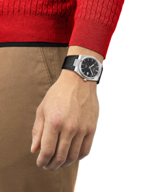 Simulation of the watch Tissot PRX Powermatic 80 40mm on a wrist