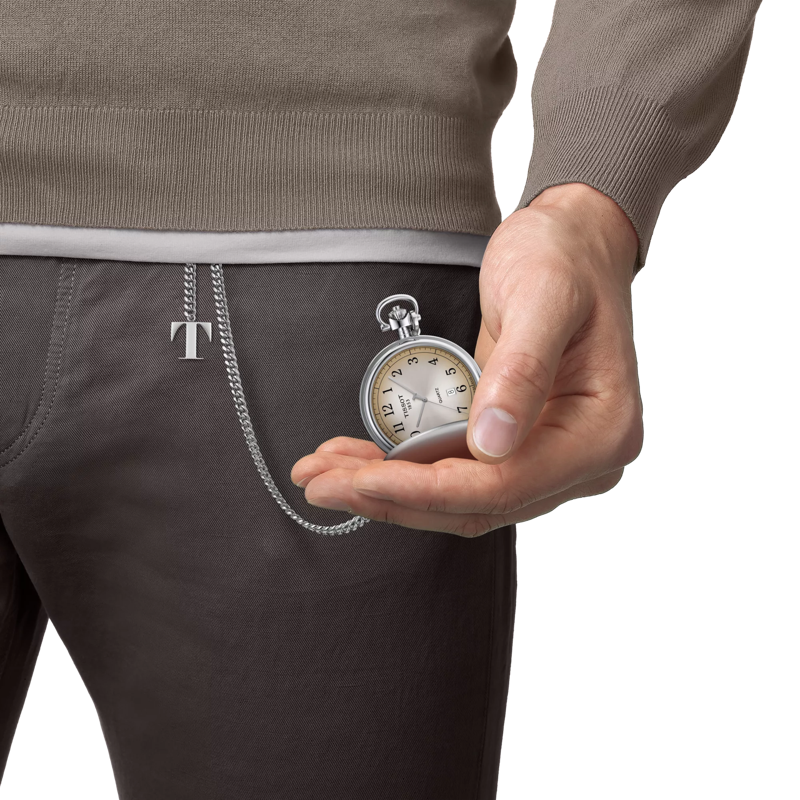 Simulation of the watch Tissot Savonnette on a wrist