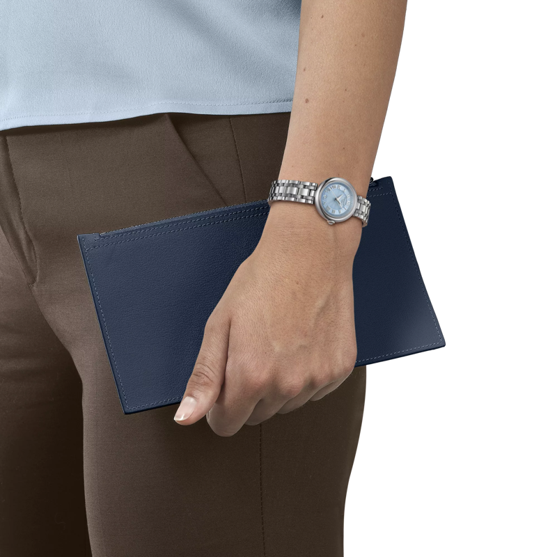 Simulation of the watch Tissot Bellissima Small Lady on a wrist