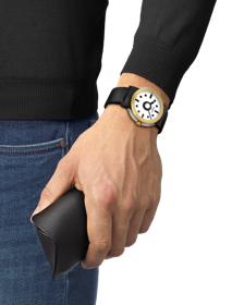 Simulation of the watch Tissot Heritage Memphis Gent on a wrist