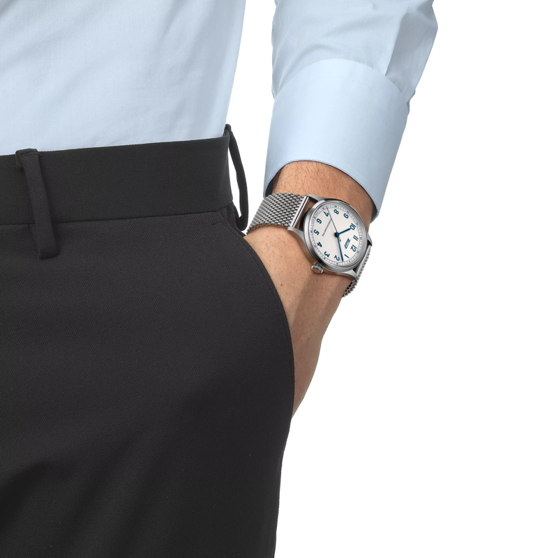 accessibility.product.images.watches.wrist_2