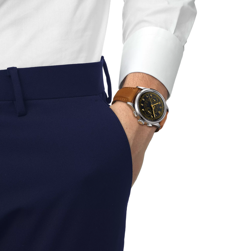 Simulation of the watch Tissot Telemeter 1938 系列 on a wrist