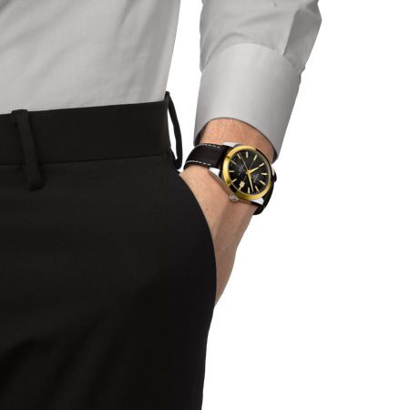 Simulation of the watch Tissot Gentleman Powermatic 80 Silicium Solid 18K Gold Bezel on a wrist