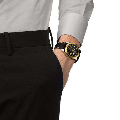 Simulation of the watch Tissot Gentleman Powermatic 80 Silicium 18K Goldlünette on a wrist