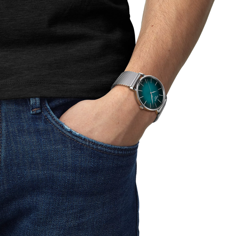 Simulation of the watch Tissot Everytime 40mm on a wrist