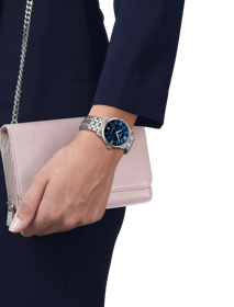 Simulation of the watch Tissot 杜魯爾系列自動款34mm on a wrist
