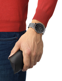 Simulation of the watch Tissot Everytime 42mm on a wrist