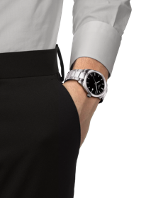 Simulation of the watch Tissot PR 100 on a wrist