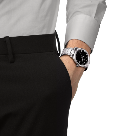 Simulation of the watch Tissot PR 100 on a wrist