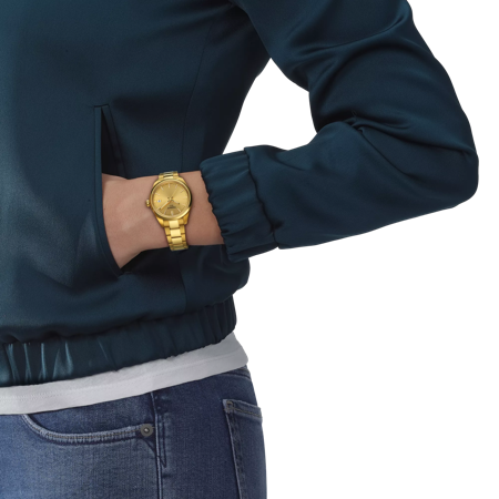 Simulation of the watch Tissot PR 100 34mm on a wrist
