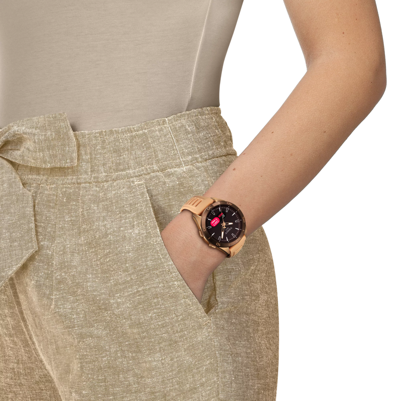 Simulation of the watch 티쏘 T-터치 커넥트 스포츠 on a wrist