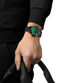 Simulation of the watch Tissot Seastar 1000 Quartz 40mm on a wrist