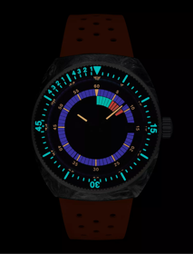Front view of the watch Tissot Sideral S 自動款 in night mode