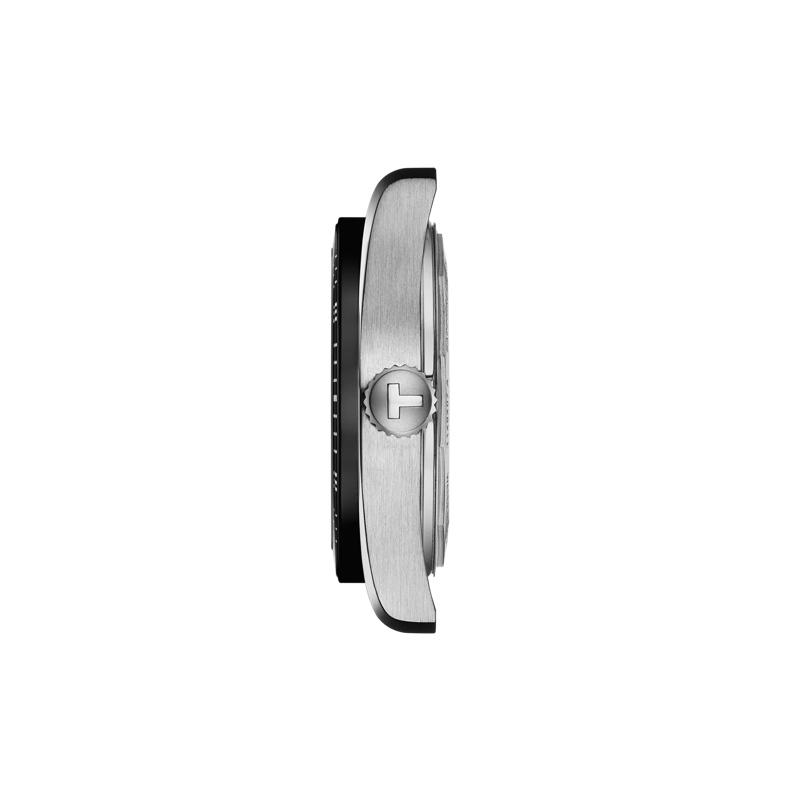 Profile view of the watch case Tissot PR516 Powermatic 80