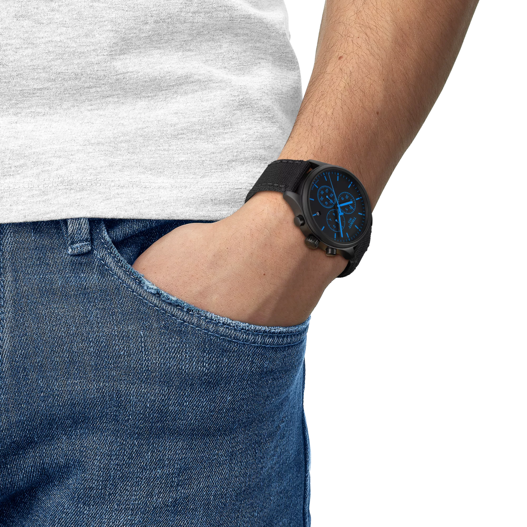 Simulation of the watch Tissot Chrono XL on a wrist